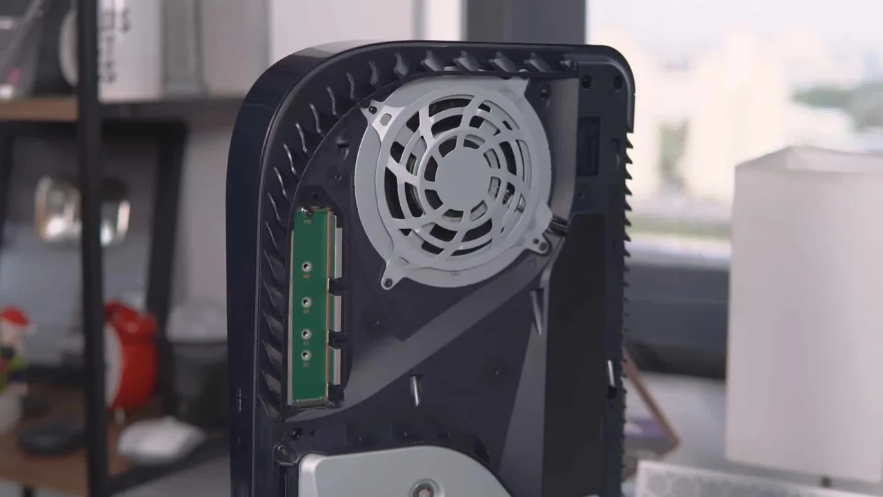 مقایسه سیستم خنک کننده و صدا فن کنسول های PS5 و ایکس باکس سری ایکس